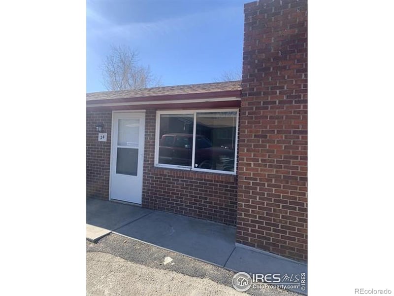 24 Cedar Ct, Longmont, CO 80503