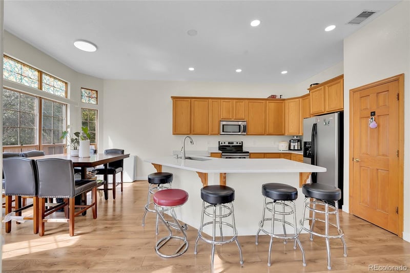 6652 Hamilton Dr, Lakewood, CO 80227