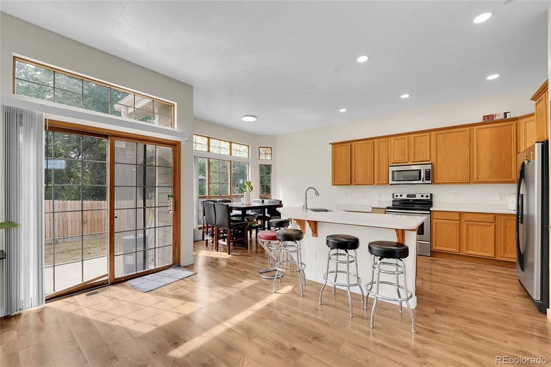 6652 Hamilton Dr, Lakewood, CO 80227