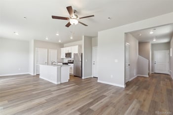 48210 Shetland Dr, Bennett, CO 80102