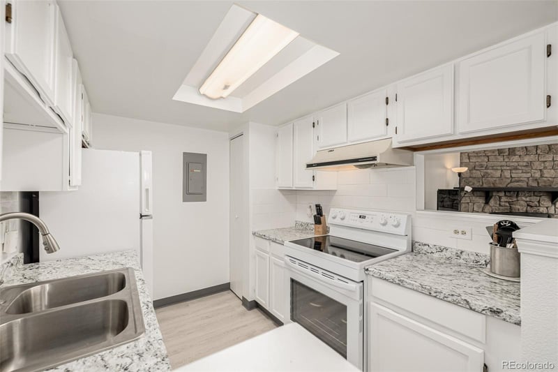 8335 Fairmount Dr #4-102, Denver, CO 80247