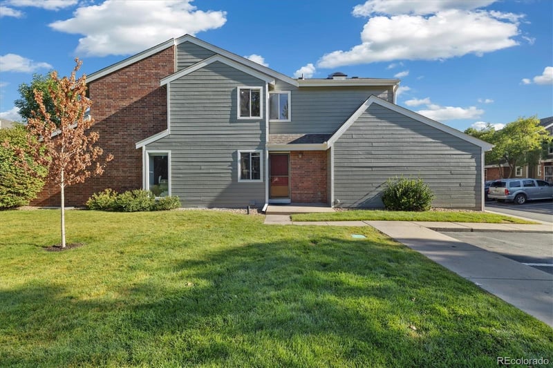 7476 Arkansas Ave #39-01, Denver, CO 80231