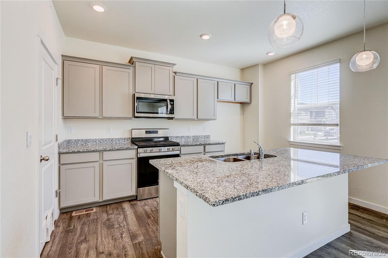 104 Coyote St, Bennett, CO 80102