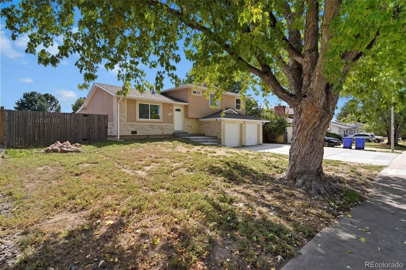 16800 Bails Pl, Aurora, CO 80017