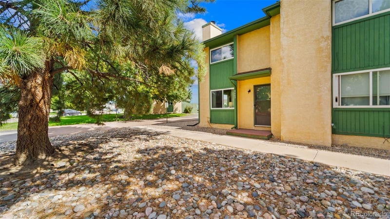 2405 Washo Cir, Colorado Springs, CO 80915