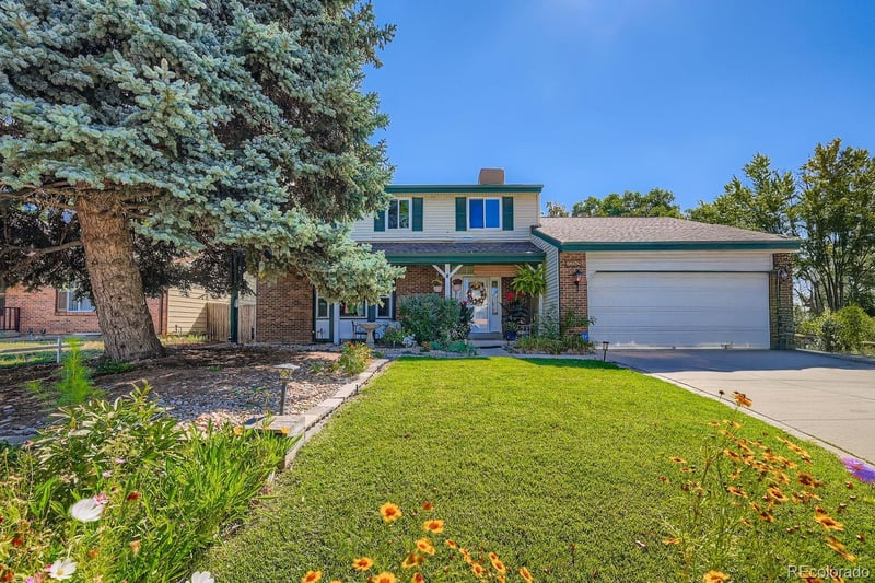 2252 Dearborn St, Aurora, CO 80014