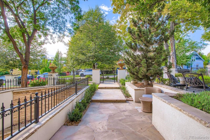 450 Detroit St, Denver, CO 80206