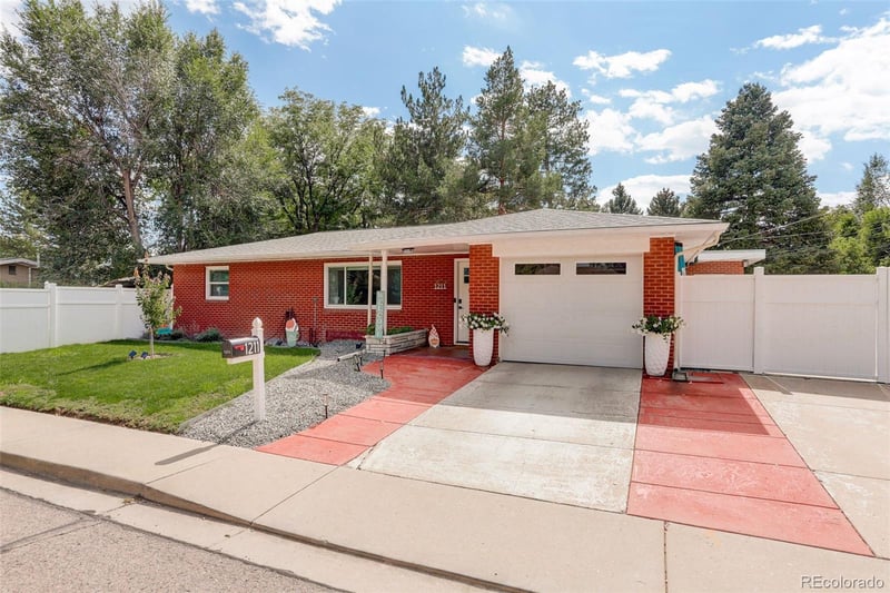 1211 16th Ave, Longmont, CO 80501