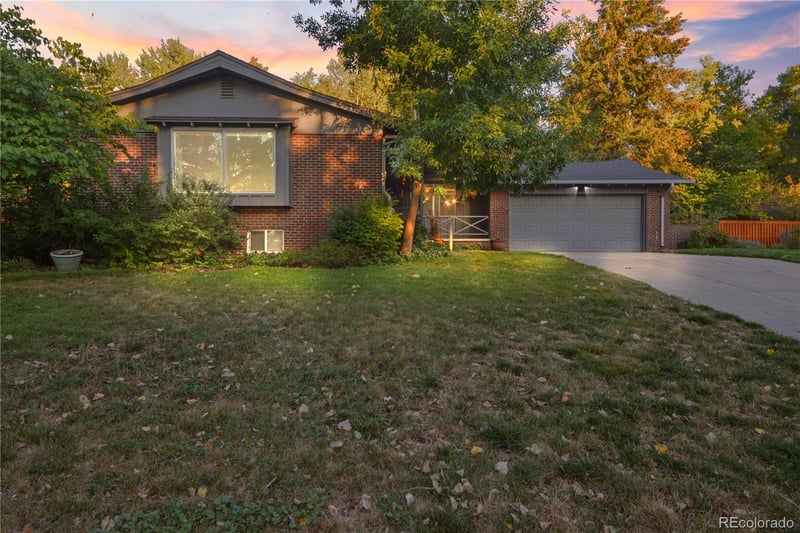 2110 Tabor Dr, Lakewood, CO 80215