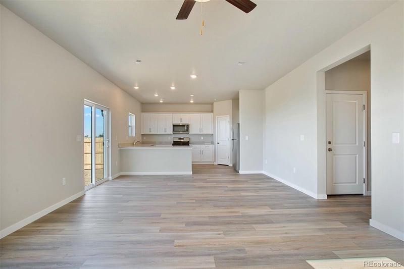 48225 Shetland Dr, Bennett, CO 80102