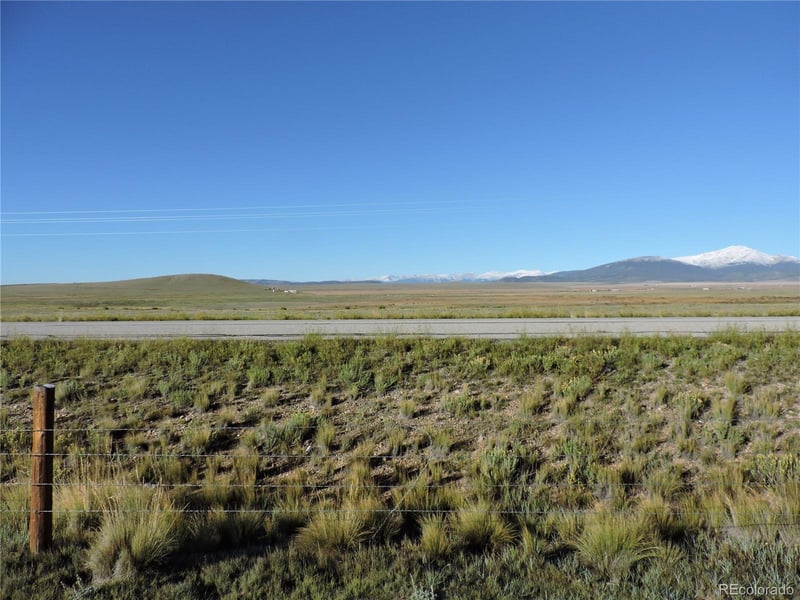 300 Rocker 7 Ct, Jefferson, CO 80456