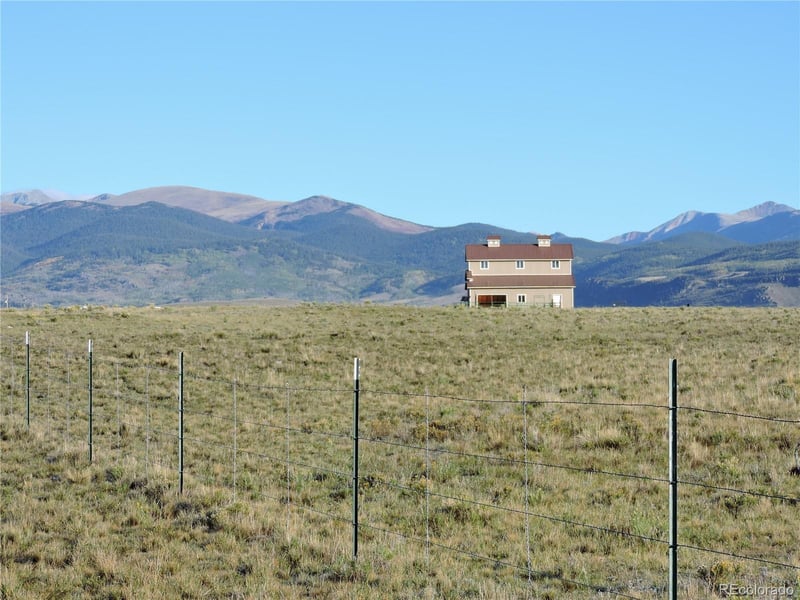 300 Rocker 7 Ct, Jefferson, CO 80456