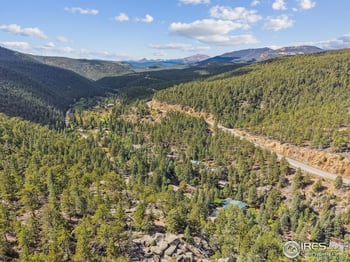 543 Riverside Dr, Lyons, CO 80540