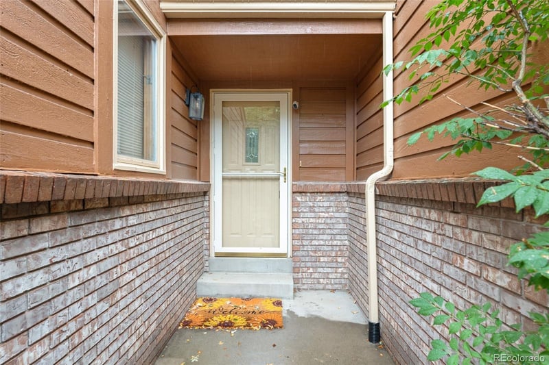 92 Ward Ct, Lakewood, CO 80228