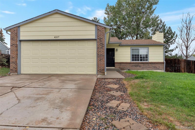 4217 Argonne St, Aurora, CO 80013