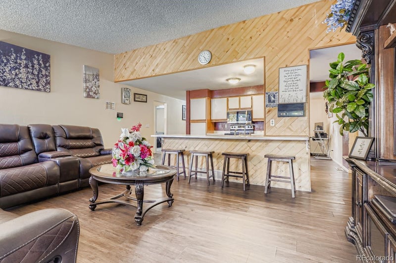 1067 Joplin Way, Aurora, CO 80017