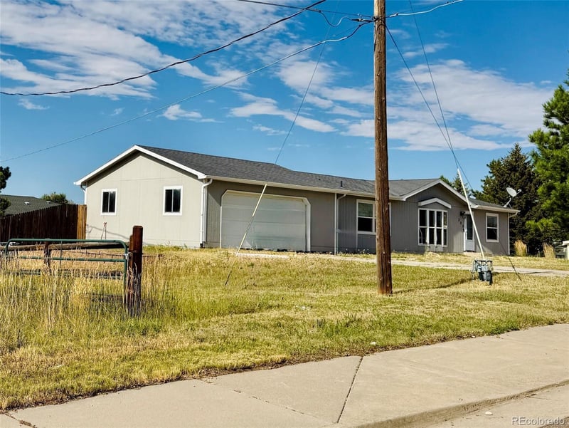 309 E Poplar St, Elizabeth, CO 80107