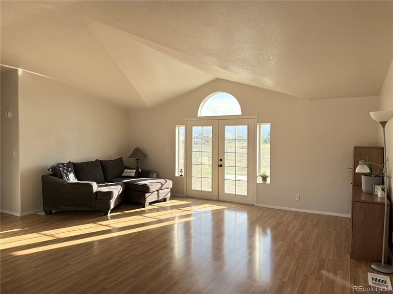 540 6th St, Penrose, CO 81240