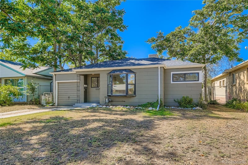 2241 Ironton St, Aurora, CO 80010