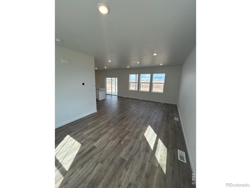 220 Dawn Dr, Hudson, CO 80642