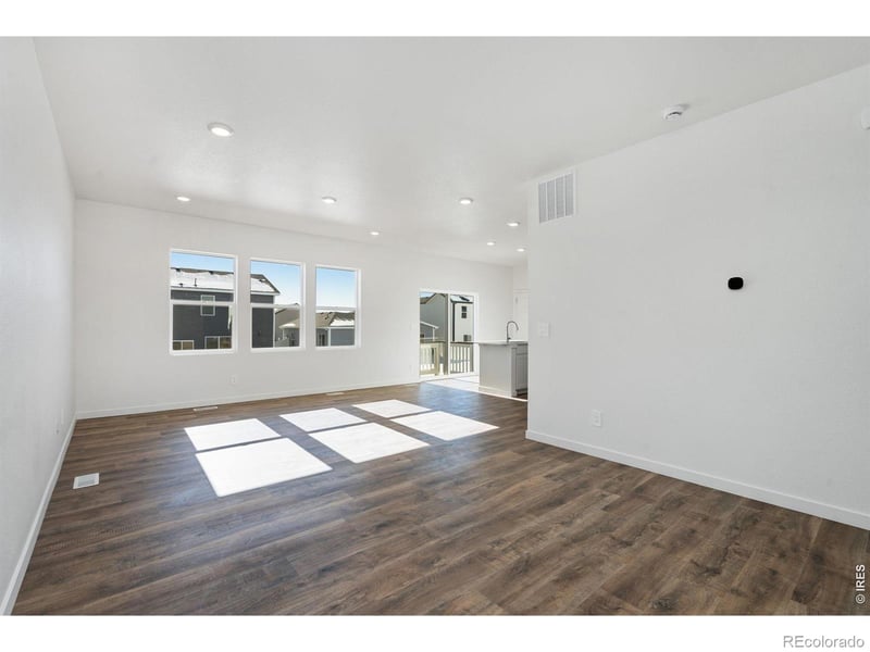 220 Dawn Dr, Hudson, CO 80642