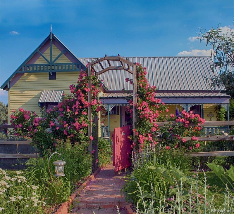 134 Virginia St, La Veta, CO 81055