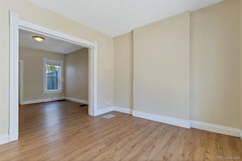 2707 Downing St, Denver, CO 80205