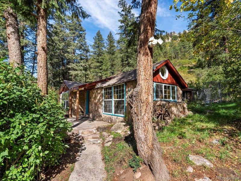 10230 Deer Creek Rd, Littleton, CO 80127