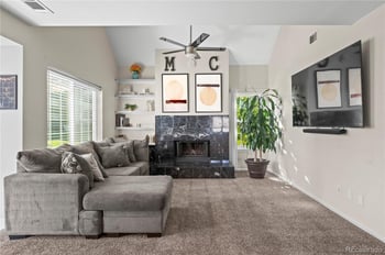 2101 Victor St #B, Aurora, CO 80014