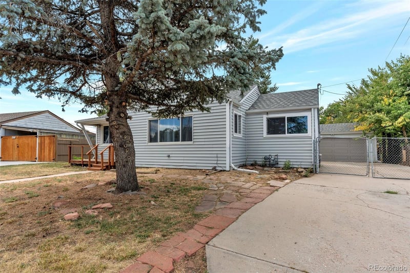 11612 Del Mar Pw, Aurora, CO 80010
