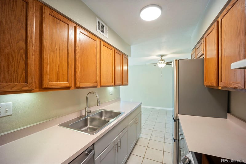 100 E Highline Cir #105, Centennial, CO 80122