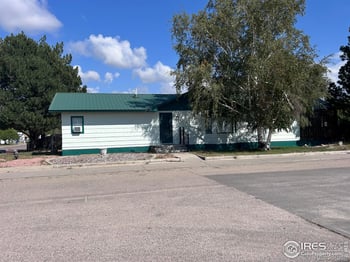 114 Linden Dr, Log Lane Village, CO 80705