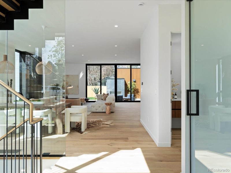 735 S Elizabeth St, Denver, CO 80209