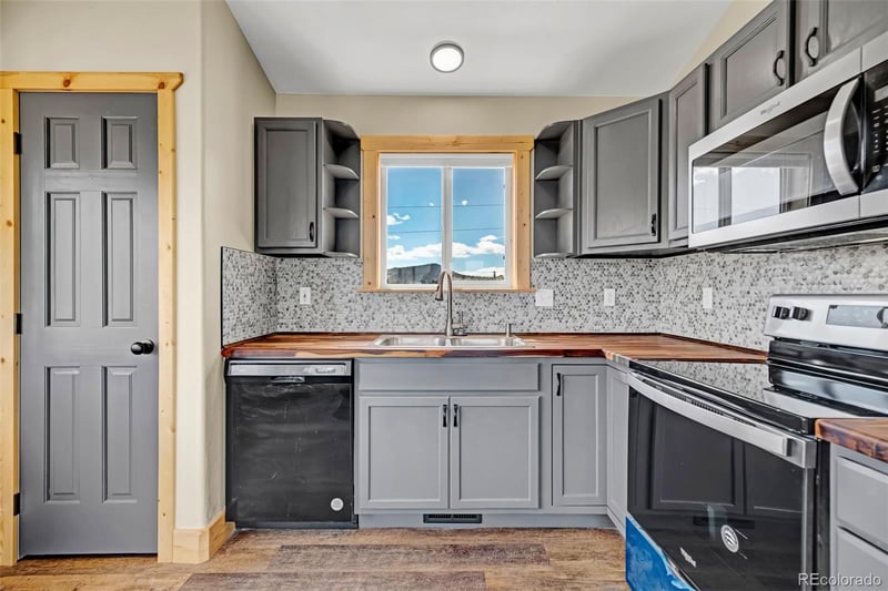 2491 Stagestop Rd, Jefferson, CO 80456