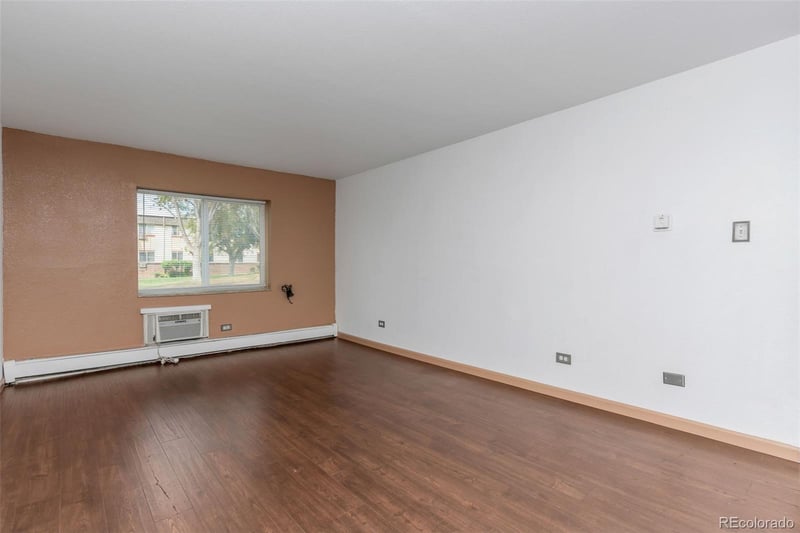 707 96th Ave #2, Thornton, CO 80260