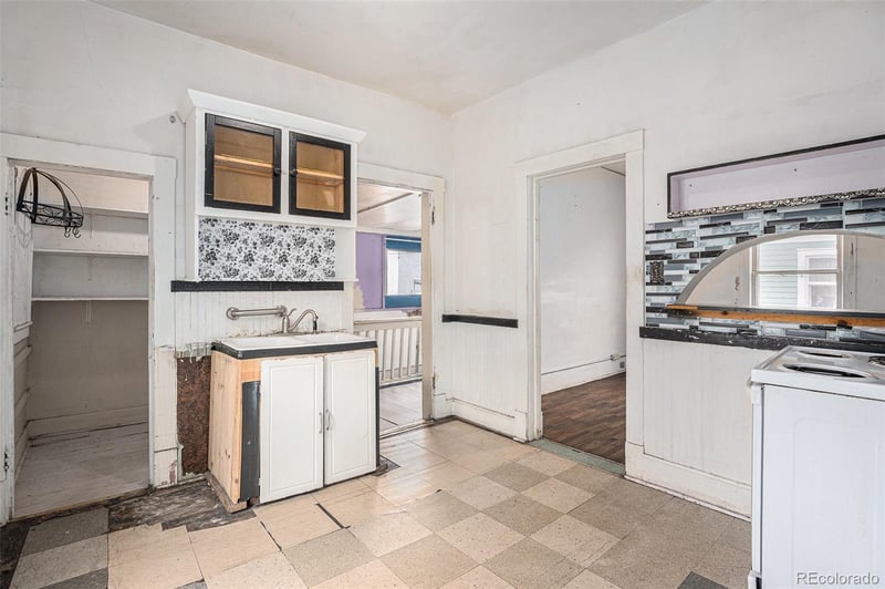 121 W Fountain Blvd, Colorado Springs, CO 80903