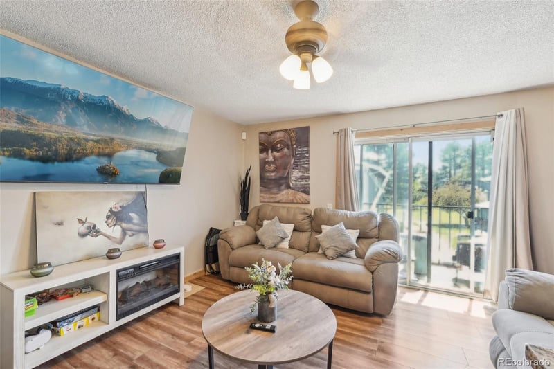 1272 Uvalda St, Aurora, CO 80012