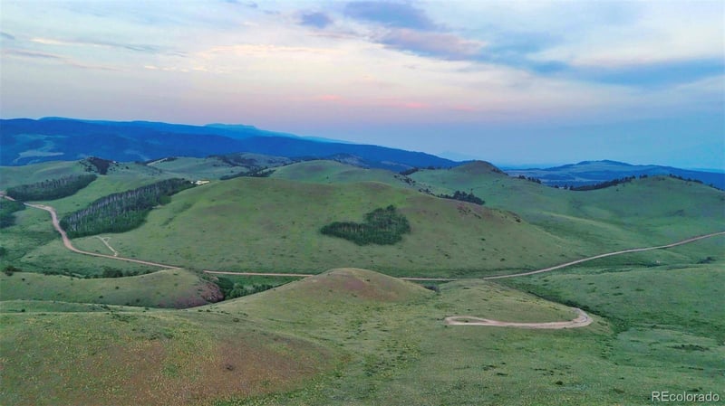 1931 Commanche Trl, Westcliffe, CO 81252