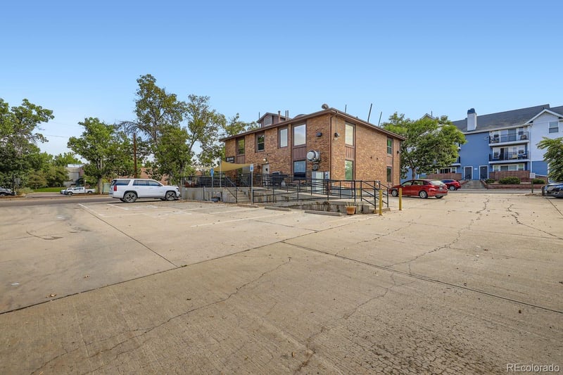5500 Sycamore St, Littleton, CO 80120