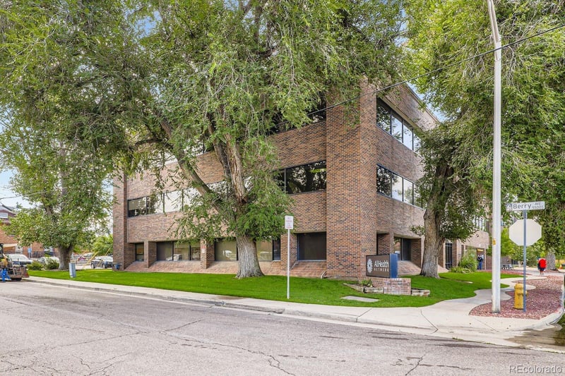 5500 Sycamore St, Littleton, CO 80120