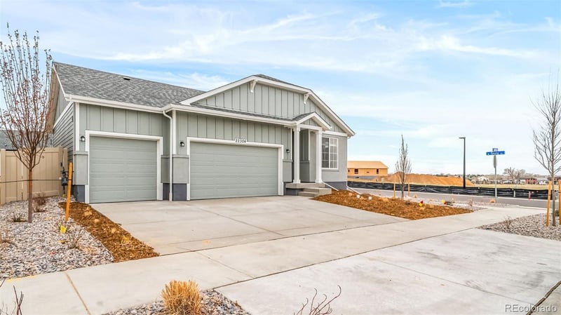 22304 49th Pl, Aurora, CO 80019