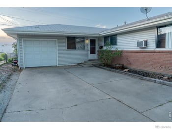 901-903 Kelly Dr, Loveland, CO 80537