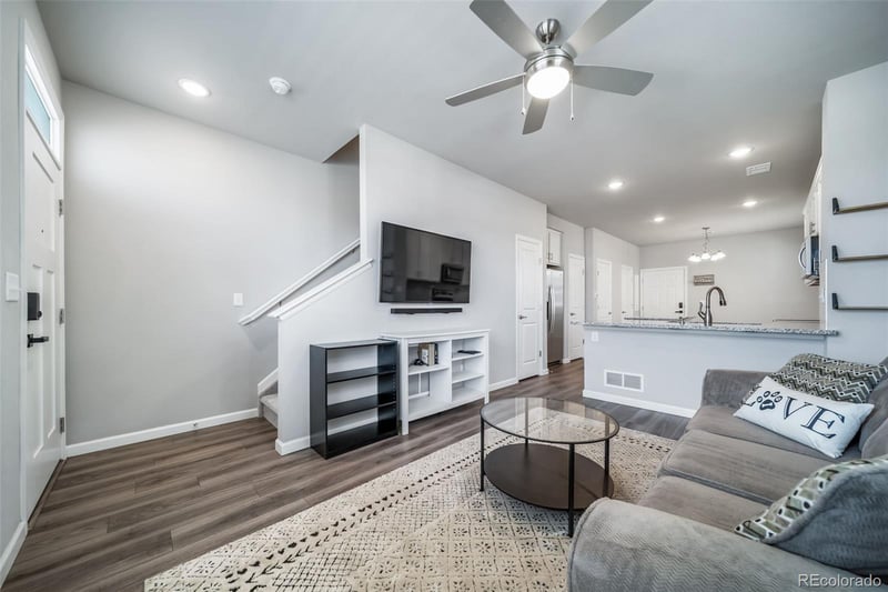 861 Great Plains Ave, Berthoud, CO 80513