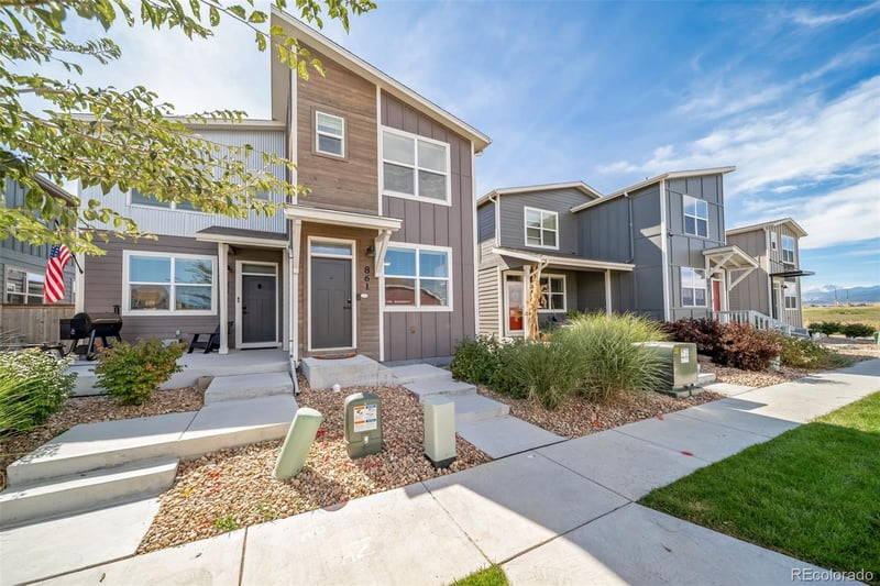 861 Great Plains Ave, Berthoud, CO 80513