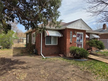 1558 Spruce St, Denver, CO 80220