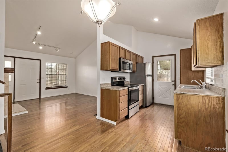 4820 Zeno St, Aurora, CO 80015