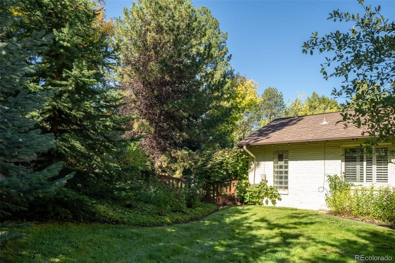 3330 Belcaro Dr, Denver, CO 80209