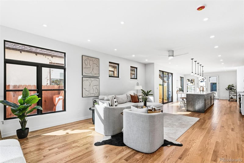 415 Clarkson St, Denver, CO 80218