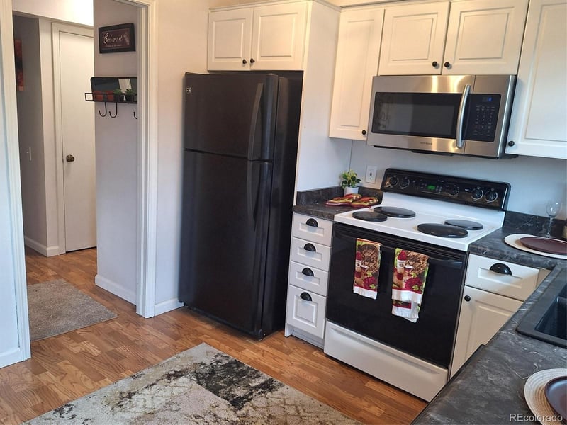 7505 Yale St #2103, Denver, CO 80227