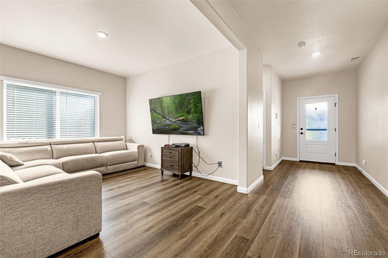 8812 Ventura St, Commerce City, CO 80022